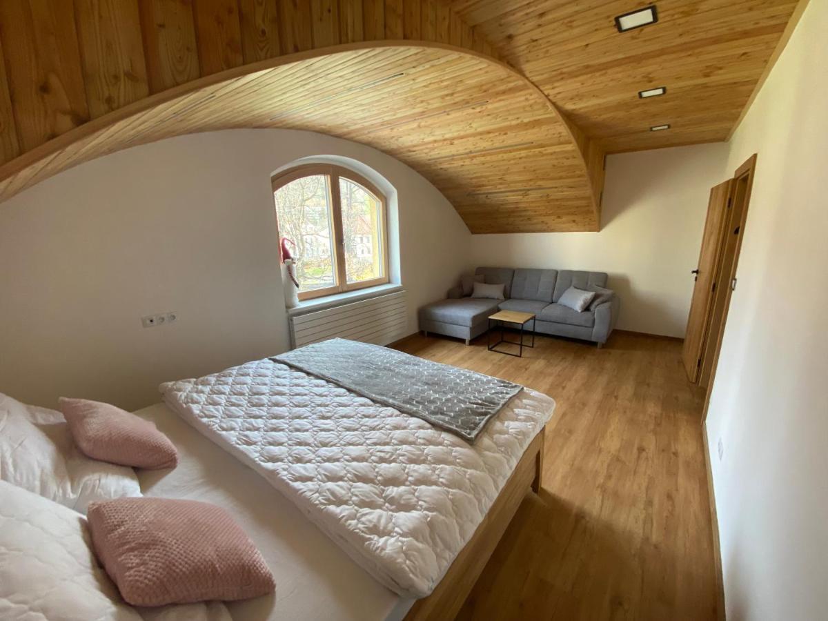Yes Dream Apartment 耶塞尼克 外观 照片